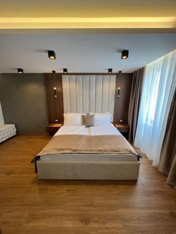 Hotel Palace San Valentino Umag Exterior photo